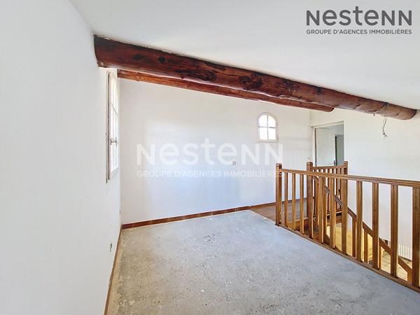 Volumes, lumière et potentiel ! Maison 4 chambres sur 800 m² de terrain