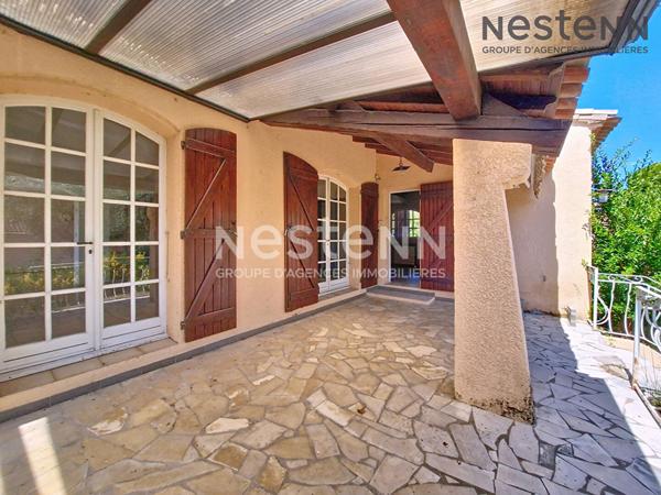 Volumes, lumière et potentiel ! Maison 4 chambres sur 800 m² de terrain