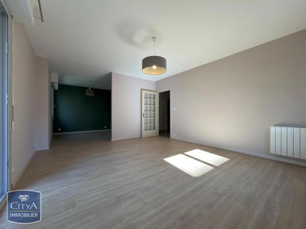 Appartement à louer 4 pièces 77.85m² Brive-la-Gaillarde (19100)