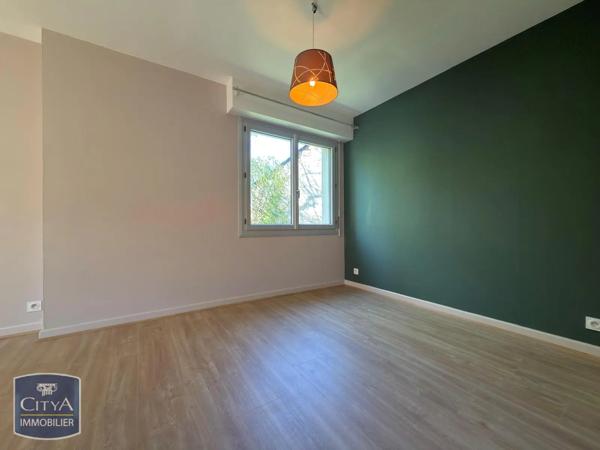 Appartement à louer 4 pièces 77.85m² Brive-la-Gaillarde (19100)