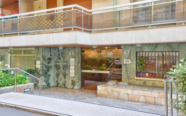 Stationnement à vendre    12 m2 Paris 16