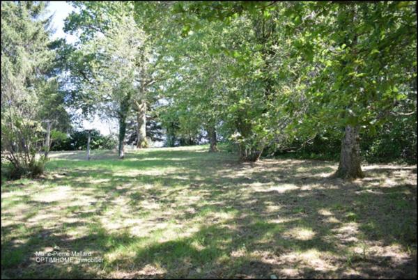 Jolie maison de famille située sur les hauteurs d'Aubusson.