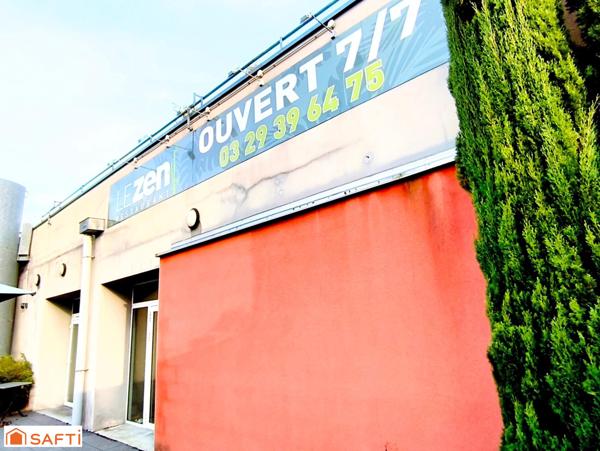 Murs commerciaux d'un établissement exceptionnel à reprendre, comprenant restaurant, cuisine et autres espace