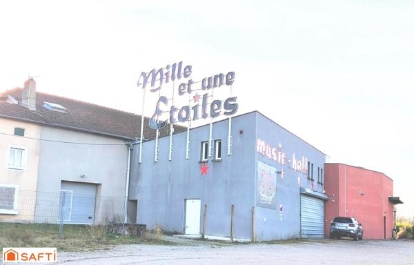 Murs commerciaux d'un établissement exceptionnel à reprendre, comprenant restaurant, cuisine et autres espace