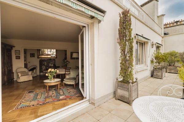 Appartement Paris 7e - PLACE DE BRETEUIL