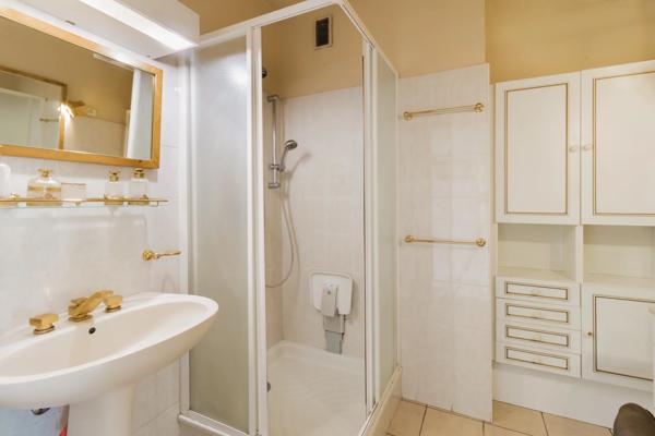 Appartement Paris 7e - PLACE DE BRETEUIL