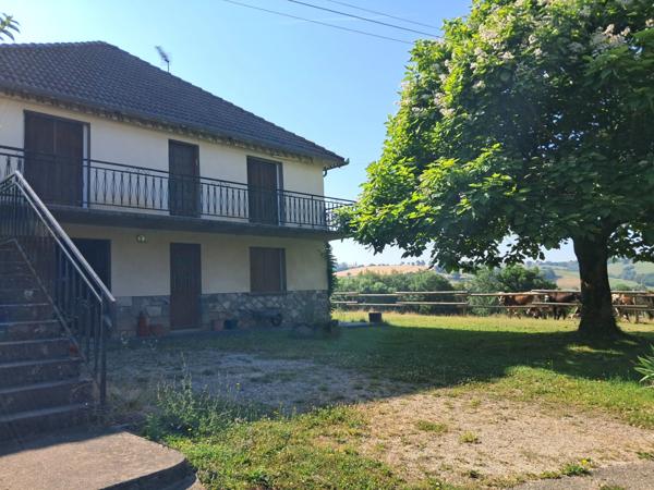 Maison au calme à vendre 7 pièces sur belle surface de terrain
