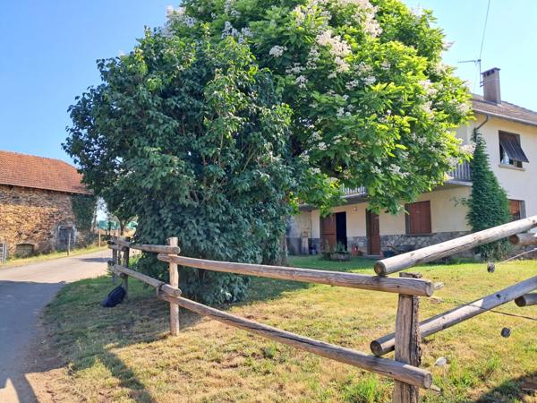 Maison au calme à vendre 7 pièces sur belle surface de terrain