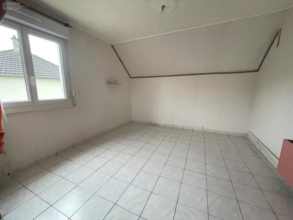 Maison à vendre à Mayenne en Mayenne (53100), ref : 046/835