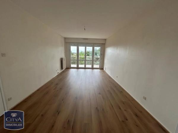 Appartement à louer 4 pièces 79.39m² Le Mans (72000)