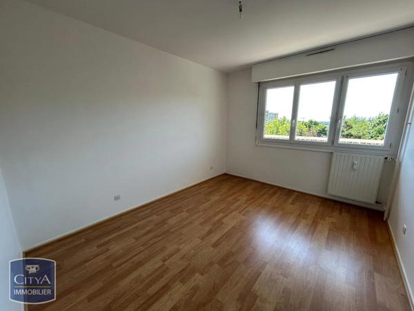 Appartement à louer 4 pièces 79.39m² Le Mans (72000)