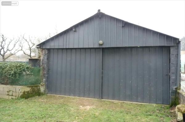 Maison à vendre à Neuilly-le-Vendin en Mayenne (53250), ref : 53075DLS25004