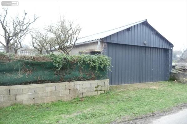 Maison à vendre à Neuilly-le-Vendin en Mayenne (53250), ref : 53075DLS25004