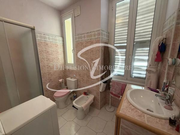 Appartement  - Studio  - 34.18 m² -  275 000 € - À vendre