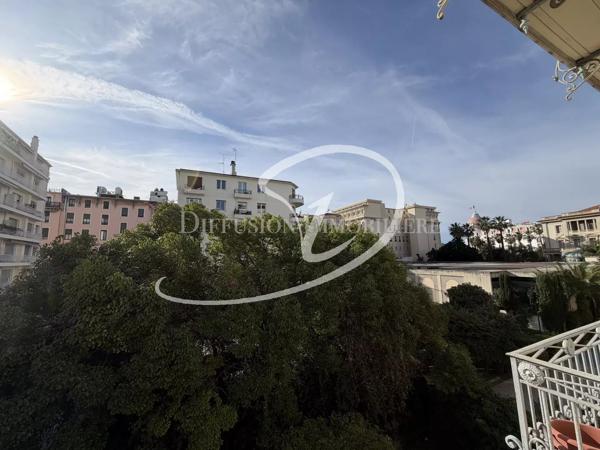 Appartement  - Studio  - 34.18 m² -  275 000 € - À vendre