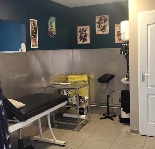 Droit au bail local artisanal/commercial de 75m2 à ORAISON