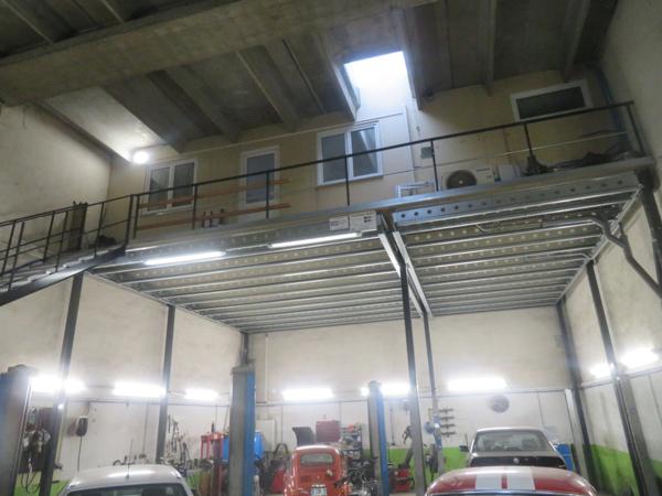 Fonds de GARAGE AUTOS, réparations et entretien toutes MARQUES A vendre DIGNE LES BAINS (04)