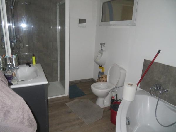 Fonds de GARAGE AUTOS, réparations et entretien toutes MARQUES A vendre DIGNE LES BAINS (04)