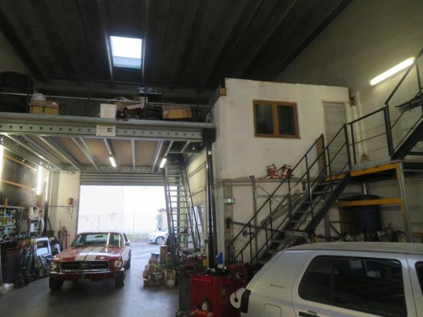 Fonds de GARAGE AUTOS, réparations et entretien toutes MARQUES A vendre DIGNE LES BAINS (04)