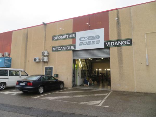 Fonds de GARAGE AUTOS, réparations et entretien toutes MARQUES A vendre DIGNE LES BAINS (04)