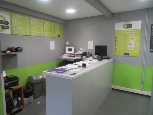 Fonds de GARAGE AUTOS, réparations et entretien toutes MARQUES A vendre DIGNE LES BAINS (04)