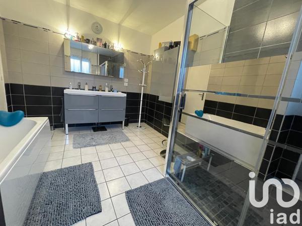 Maison à vendre 5 pièces 138 m² Courville-sur-Eure