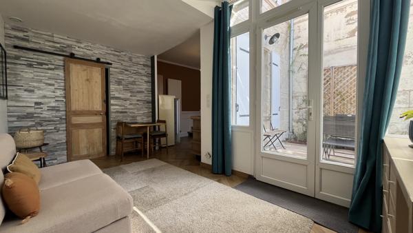 Maison
                                                                                                                                                                                                                                                                                                                        2 pièce(s)                                                                                                                                                                                                          1 chambre(s)                                                                                                                                                                                                          46.74  m²