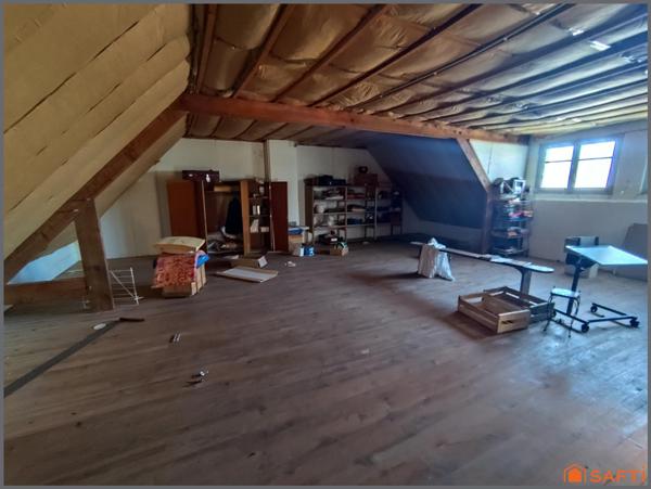 centre Saint-Julien, maison évolutive, toute commodités à pied, terrain constructible, garage, grenier aménageable, 3 chambre