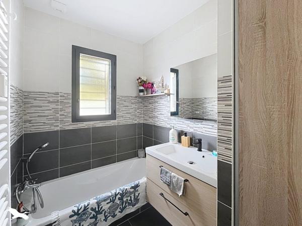 Maison à vendre 493 000 € Biganos 4 p 94 m² DPE A