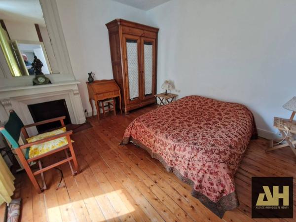 EXCLUSIVITÉ - ST MICHEL - CHARMANTE MAISON DE VILLE  - 180 M2  - JOLI JARDIN CLOS - GARAGE