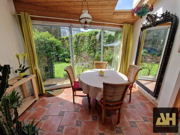 EXCLUSIVITÉ - ST MICHEL - CHARMANTE MAISON DE VILLE  - 180 M2  - JOLI JARDIN CLOS - GARAGE