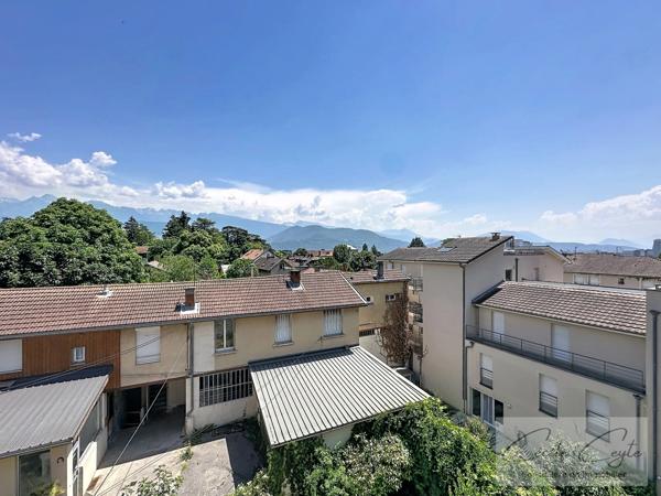 LA TRONCHE (38), Appartement 2 pièces avec une vue dégagée sur Belledonne
