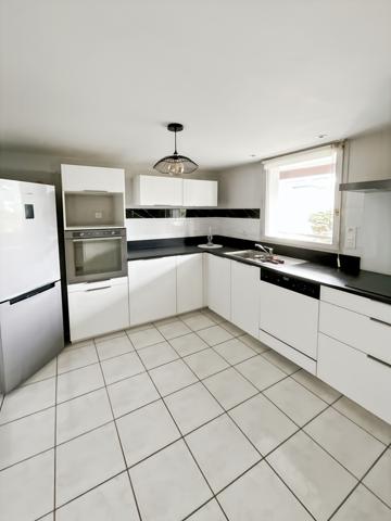 Ploeren (56880) Super Duplex en Plein Centre de Ploeren.