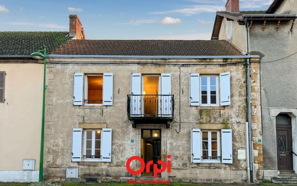 Maison à vendre    4 pièces •  Montmarault