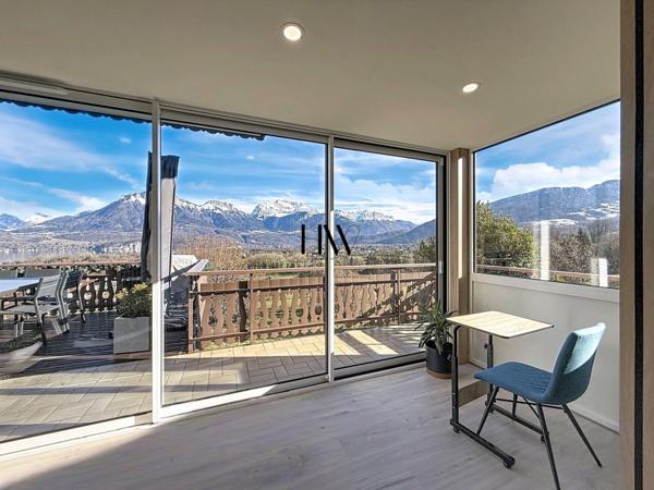 Chalet à vendre - entièrement rénovée avec vue panoramique lac et montagne - 8 pièces SEVRIER (74)