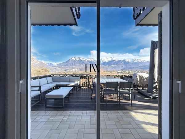 Chalet à vendre - entièrement rénovée avec vue panoramique lac et montagne - 8 pièces SEVRIER (74)