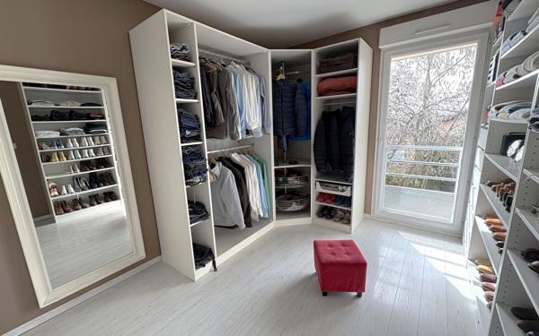 Maison à vendre    4 pièces • 95 m2 Divonne-les-Bains