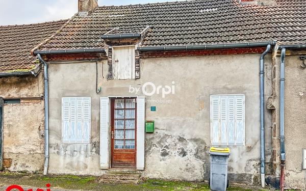 Maison à vendre    2 pièces •  Montmarault