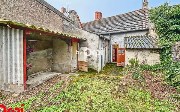 Maison à vendre    2 pièces •  Montmarault