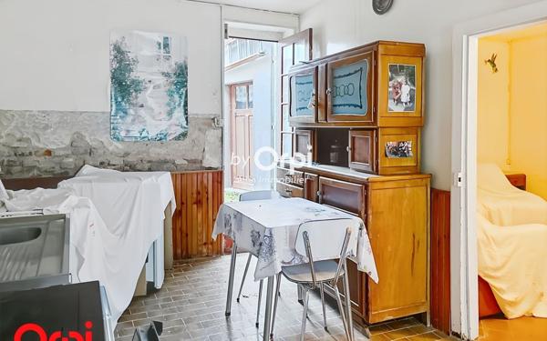 Maison à vendre    2 pièces •  Montmarault