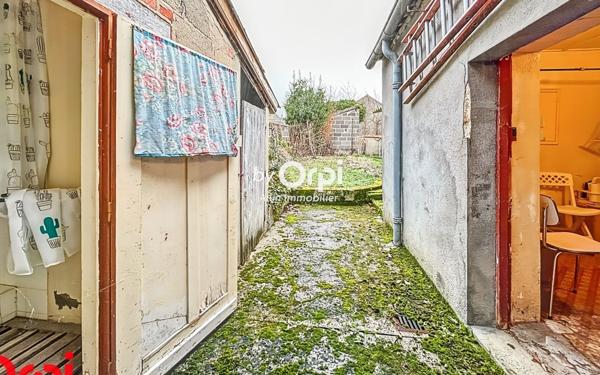 Maison à vendre    2 pièces •  Montmarault