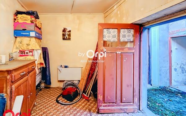 Maison à vendre    2 pièces •  Montmarault