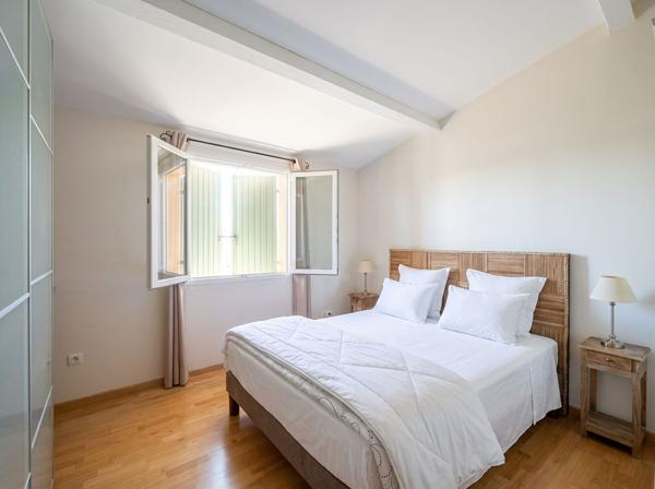 Maison Gardanne 4 pièce(s) 126 m2 - Bel extérieur - Aucun travaux à prévoir - Proche centre ville