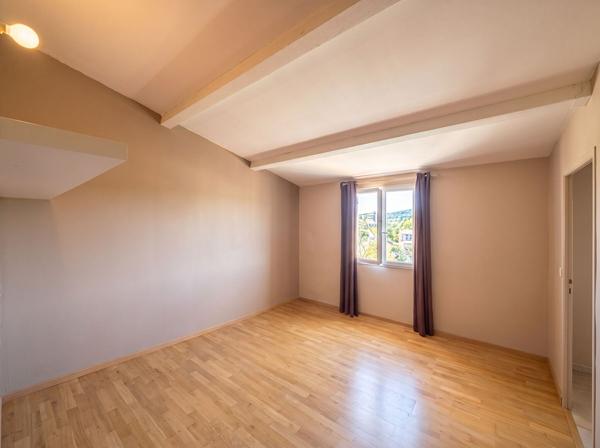 Maison Gardanne 4 pièce(s) 126 m2 - Bel extérieur - Aucun travaux à prévoir - Proche centre ville