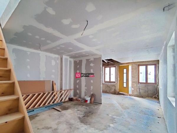 Maison T3 - 70 m² à rénover - 2 chambres  - Azille -  57 000