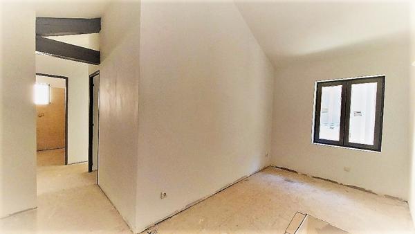 Maison T3 - 70 m² à rénover - 2 chambres  - Azille -  57 000