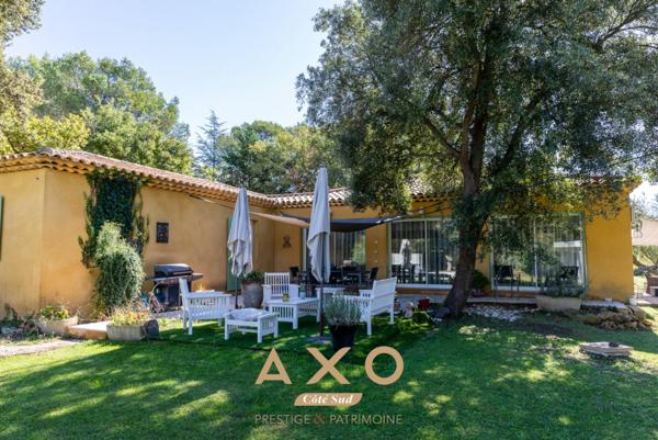 ROGNES - ENSEMBLE IMMOBILIER - PISCINE - CARPORT - TERRAIN  4000 M2 - POSSIBILITE DETACHEMENT - 1 200 000