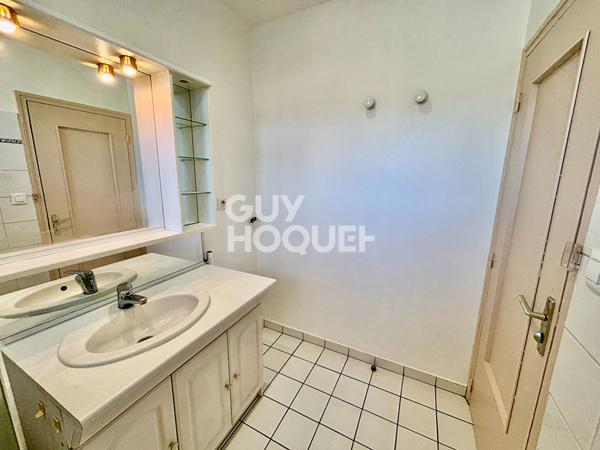 Appartement Lachapelle Sous Aubenas 2 pièces avec place de stationnement