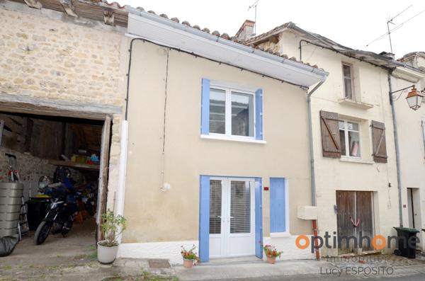 🏡 Charmante maison de village aux volets bleus au cœur d'Alloue ! 💙