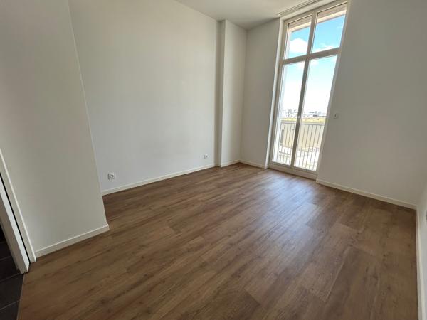Location Appartement T2 - POITIERS - Centre Ville